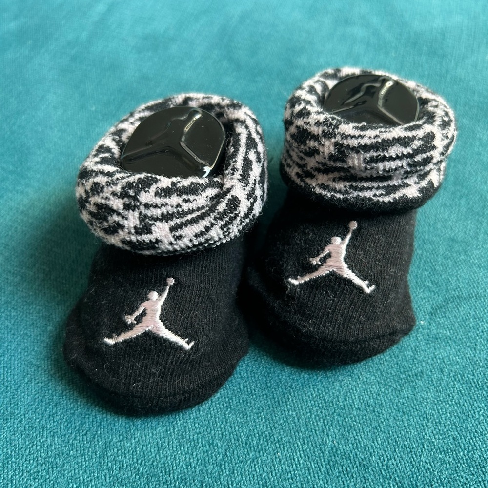 NWOT Baby Jordan Newborn Booties